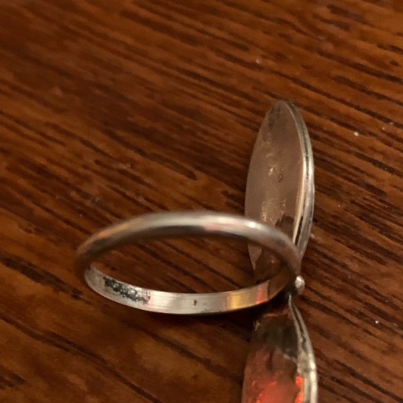 Vintage Native Shadowbox Turquoise Ring - Picture 7 of 12